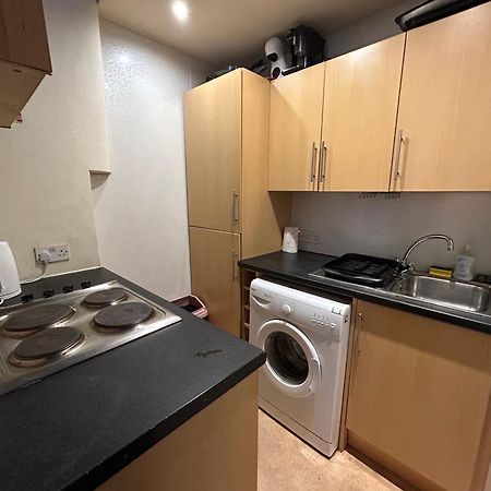Comfy 2 Bedroom Flat Near Edinburgh City Center Eksteriør billede