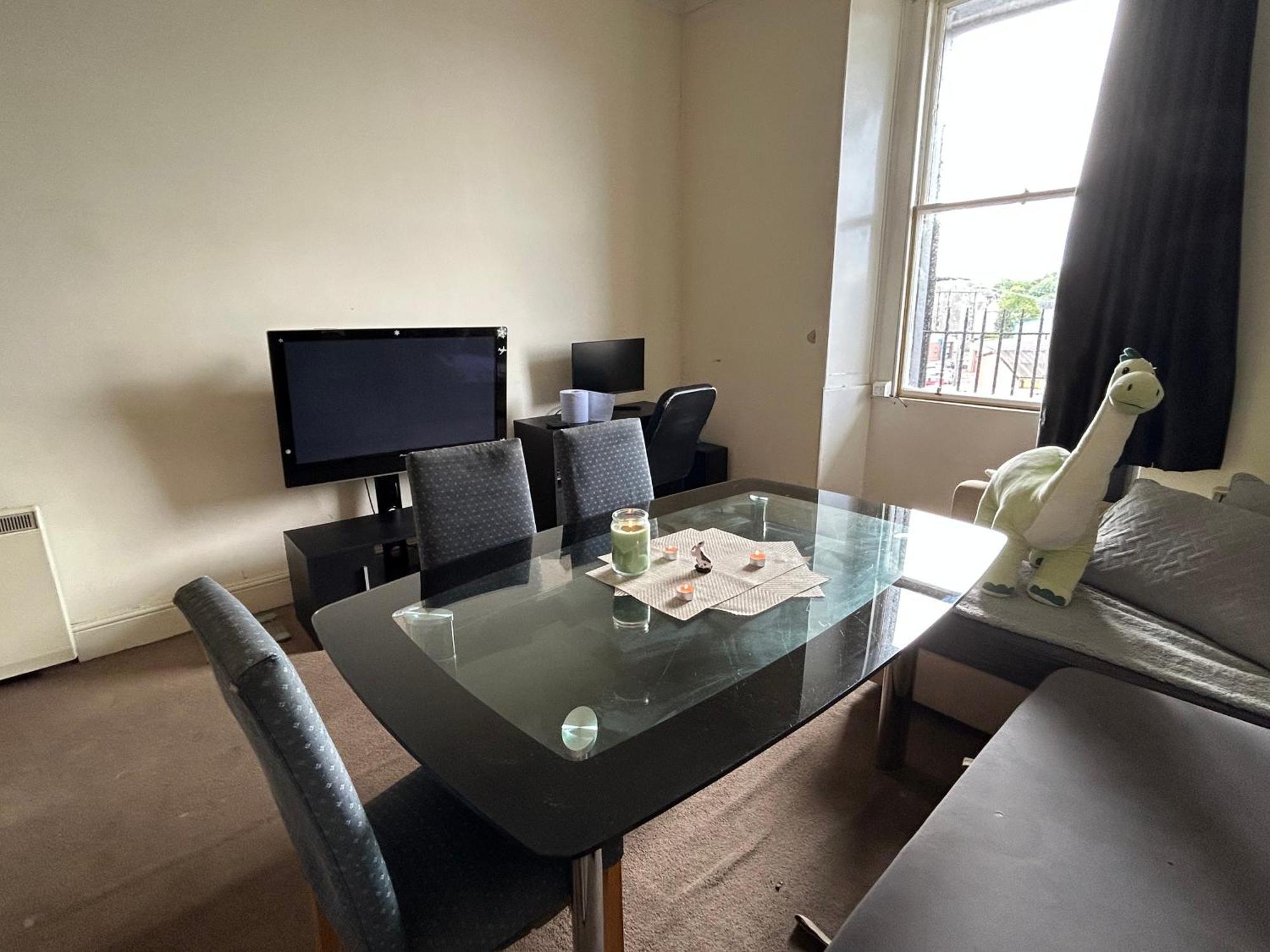 Comfy 2 Bedroom Flat Near Edinburgh City Center Eksteriør billede